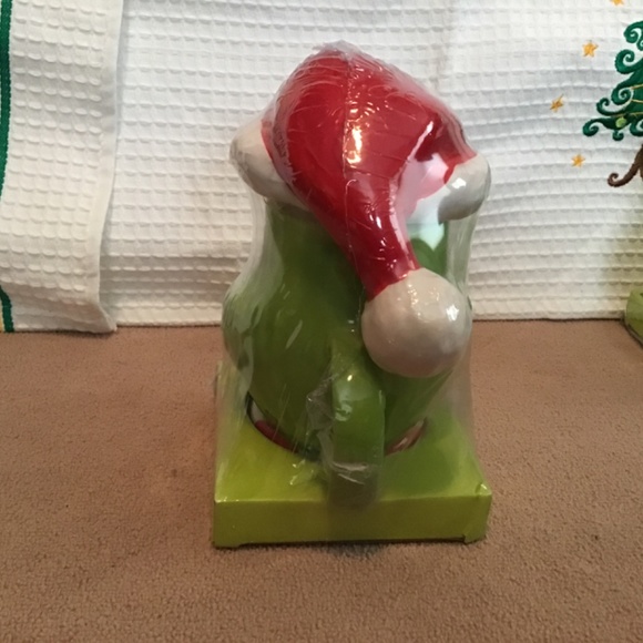 NWT WCN Grinch Mug and Hat set -  food safe  - 100% Ceramic - Picture 3 of 5